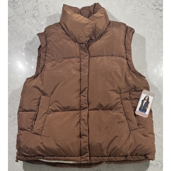 Ci Sono Jackets & Blazers - NWT Ci Sono Padded Puffer Vest Womens XL Camel Brown Faux Fur Sherpa Lined